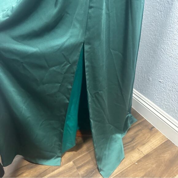 Kay Unger Size 10 Green Elegant V-Neck Ruched Waist Evening Gown Kayla Dress - Picture 8 of 16